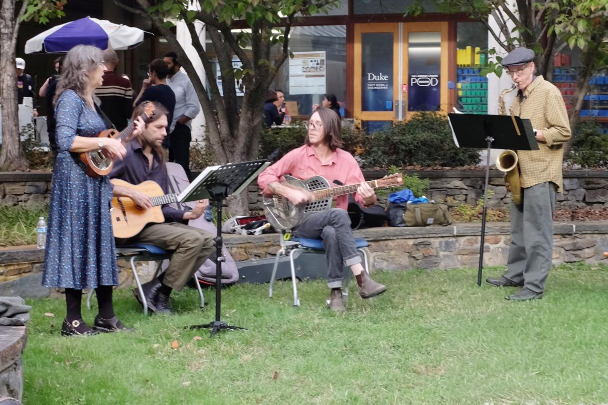 Polkaband playing music